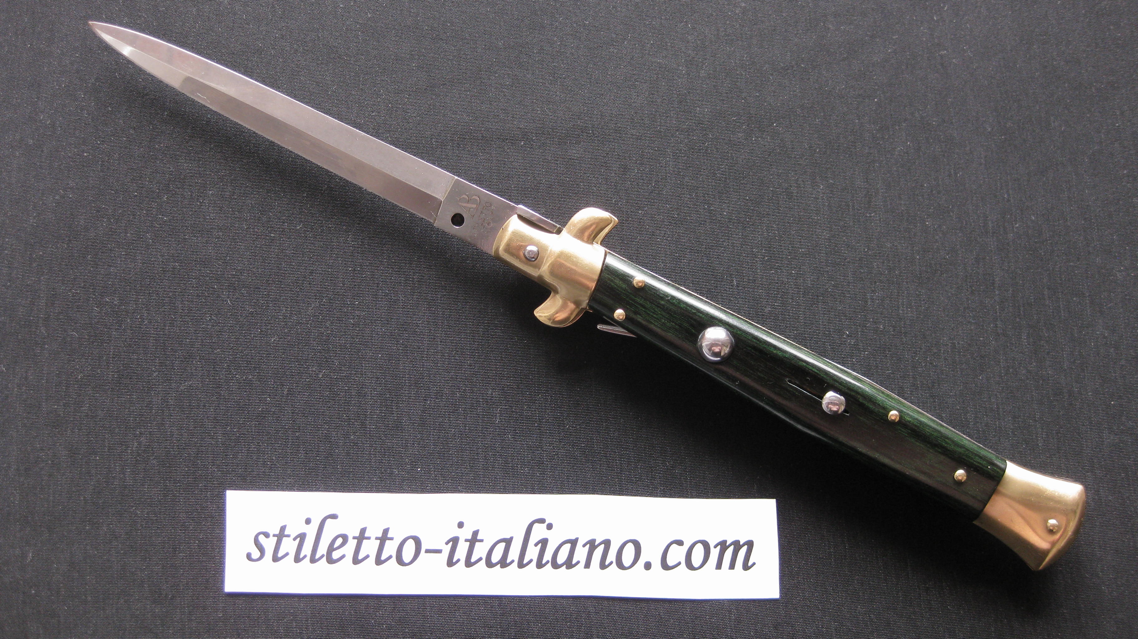 Stiletto 11 Dagger Classic stiletto Green Frostwood Armando Beltrame