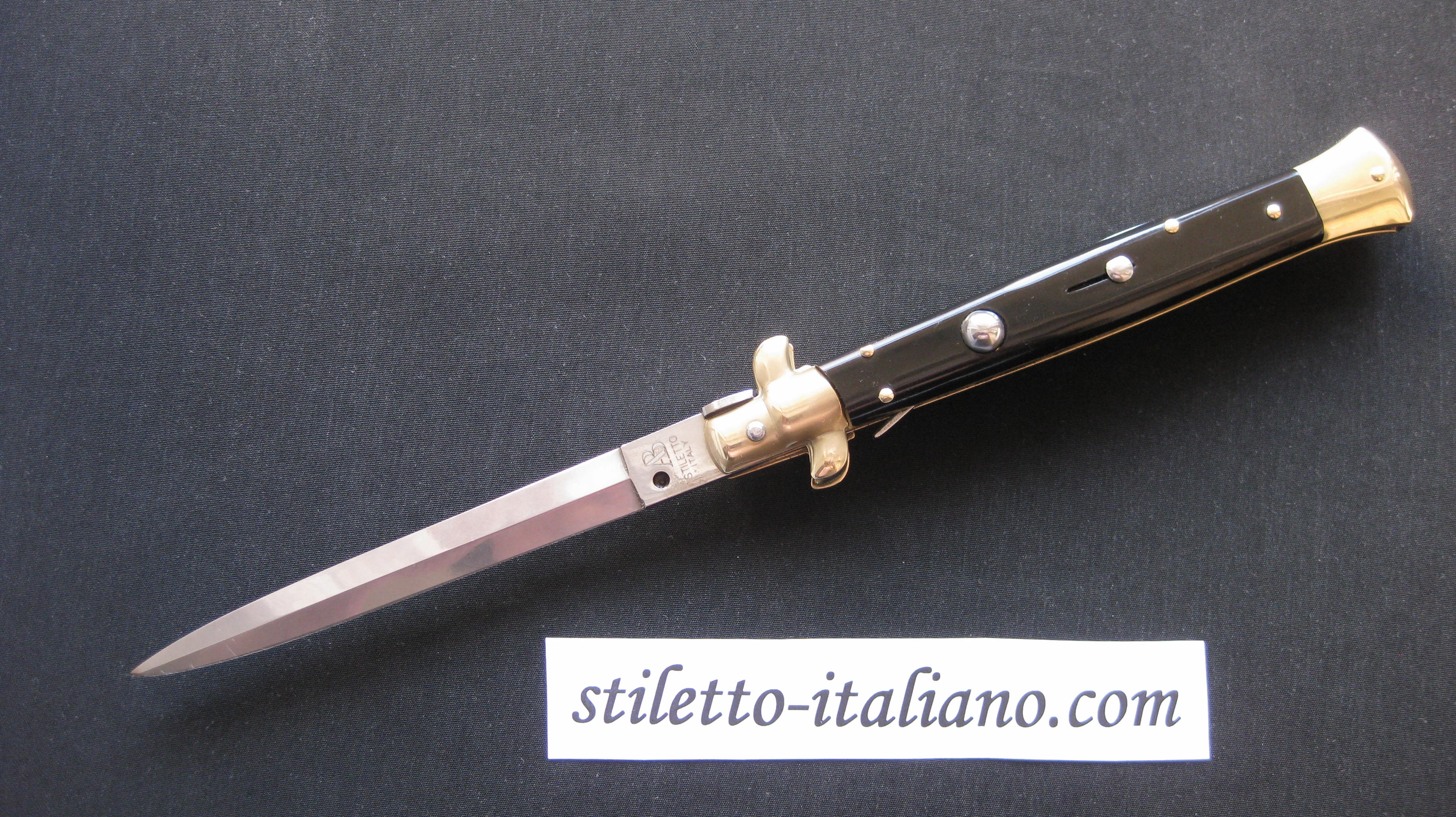 Stiletto 11 Dagger Black acrylic Brass bolsters Armando Beltrame