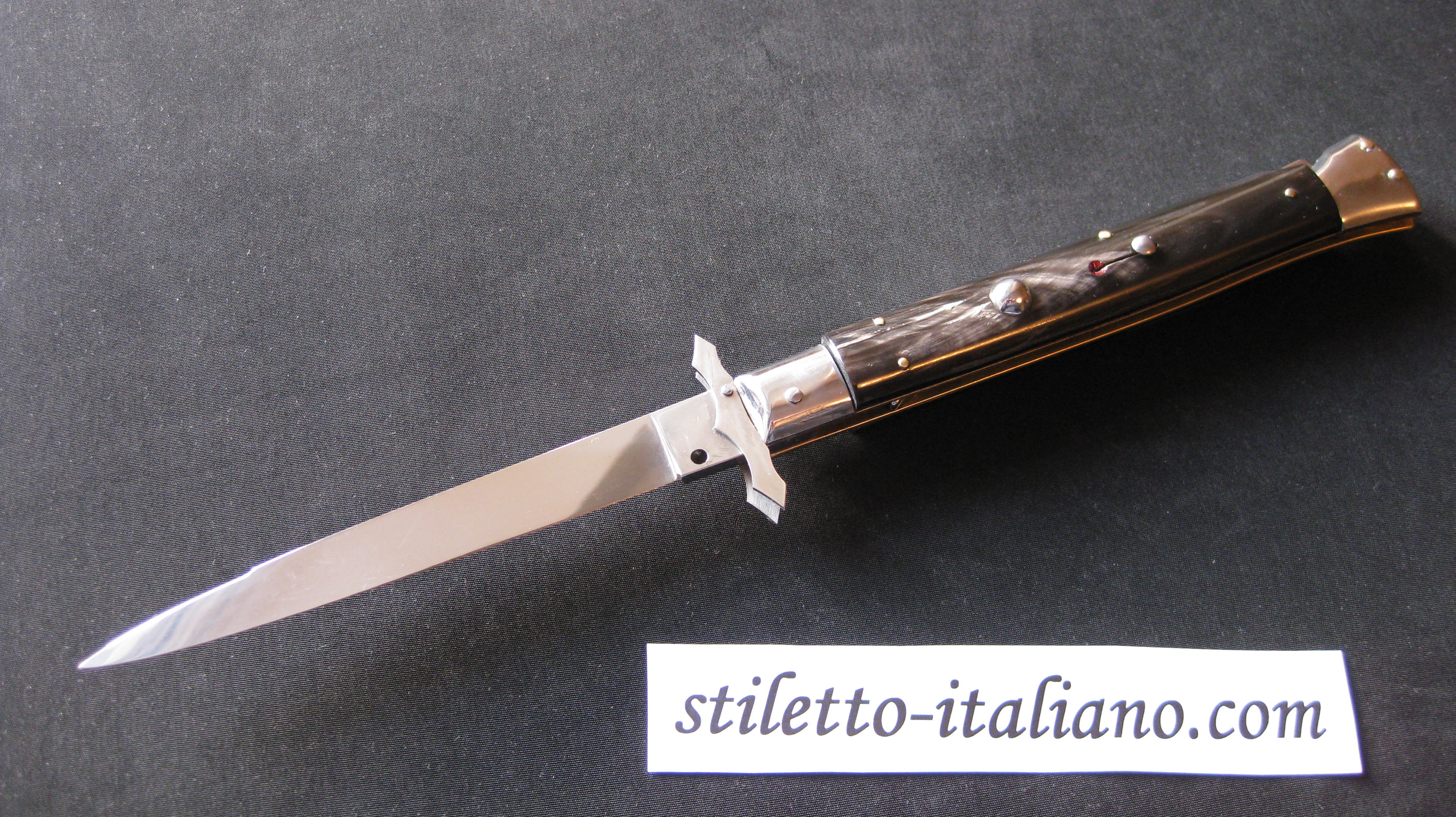 Stiletto 11 Swinguard Swedge Hellraiser Buffalo Horn Custom made