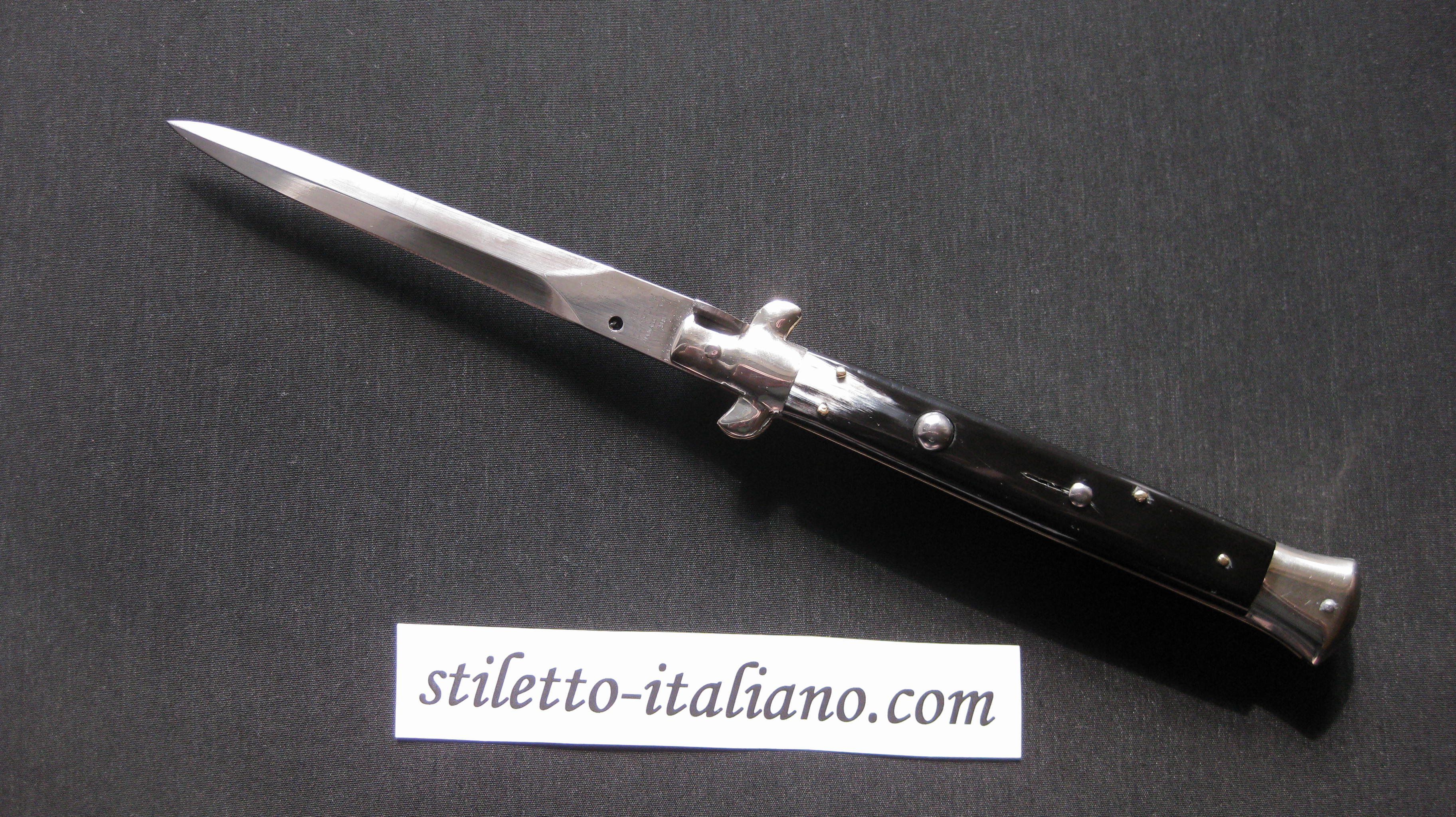Stiletto 11 Picklock Dagger Brazilian horn AGA Campolin