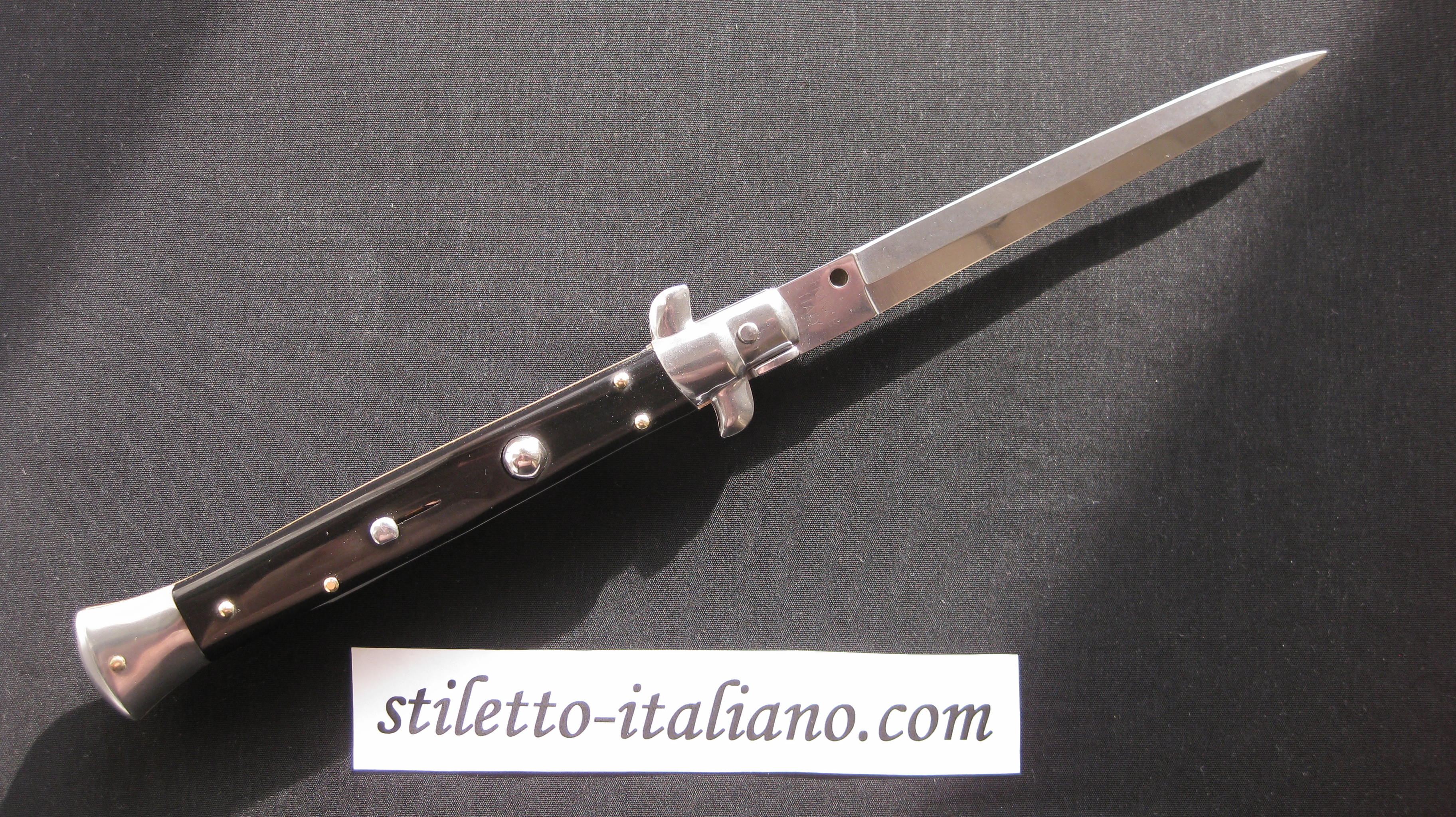 Stiletto 11 Dagger Classic stiletto Black acrylic Frank Beltrame