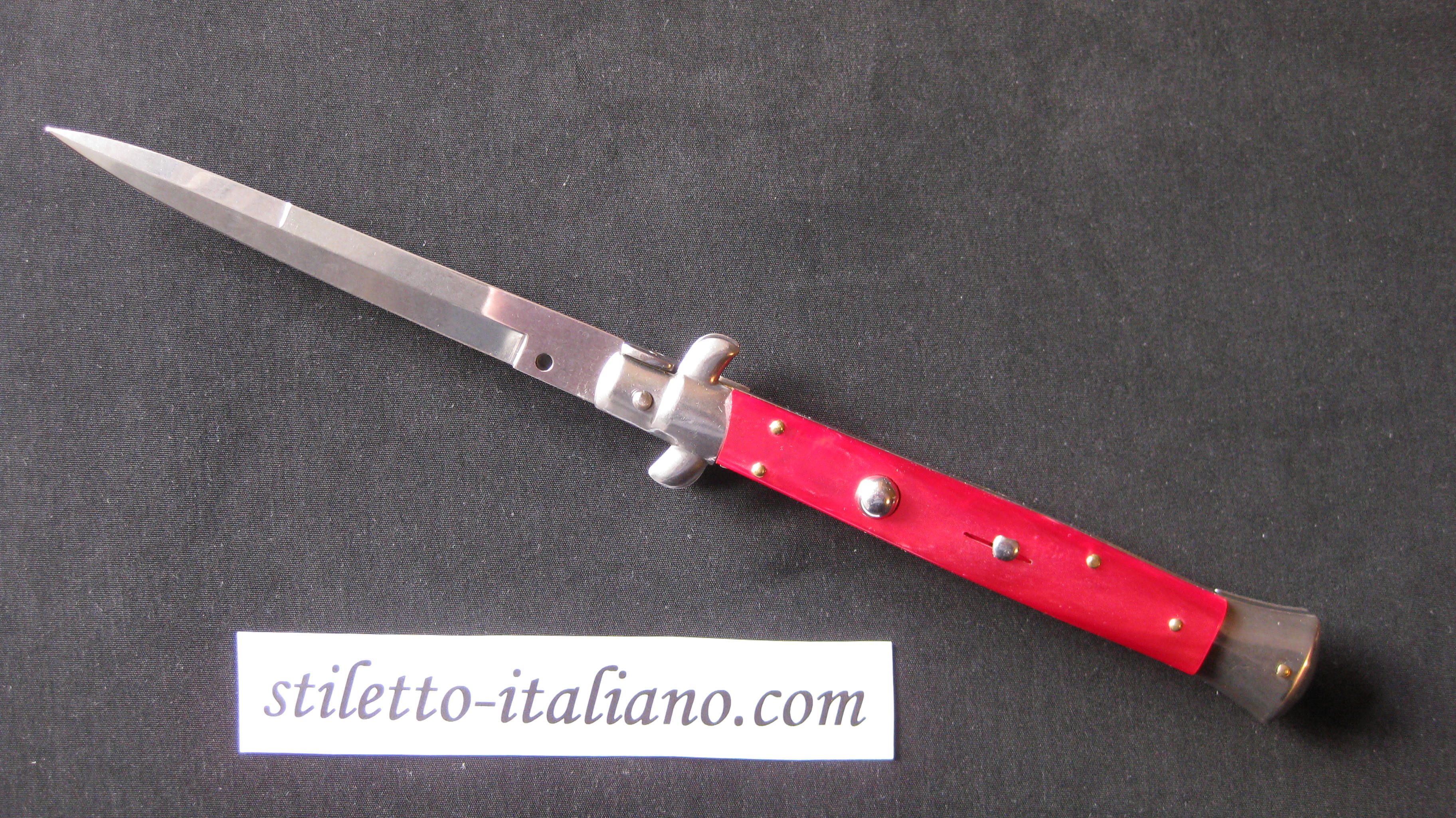 Stiletto 11 Bayonet Classic stiletto Red pearlex Frank Beltrame