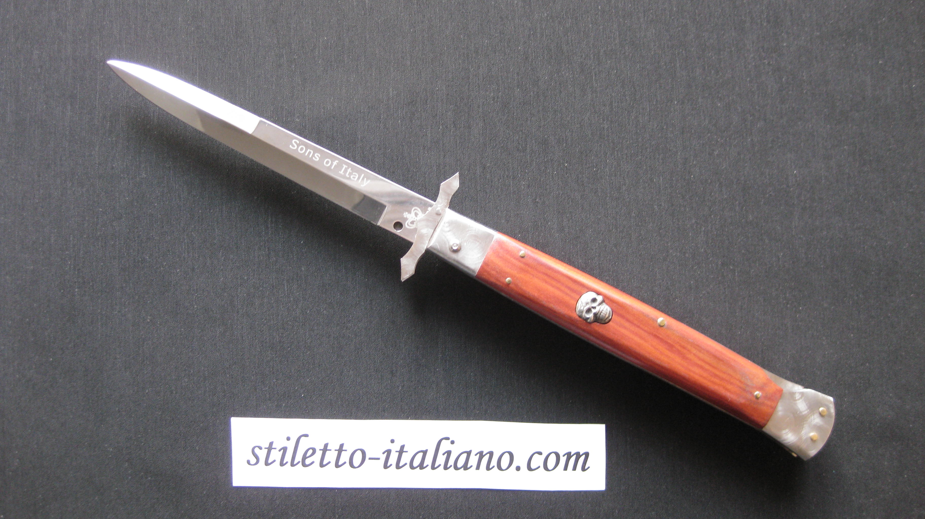 Stiletto 11 Swinguard Bayonet Hellraiser Red Heart Wood Rubens Blades