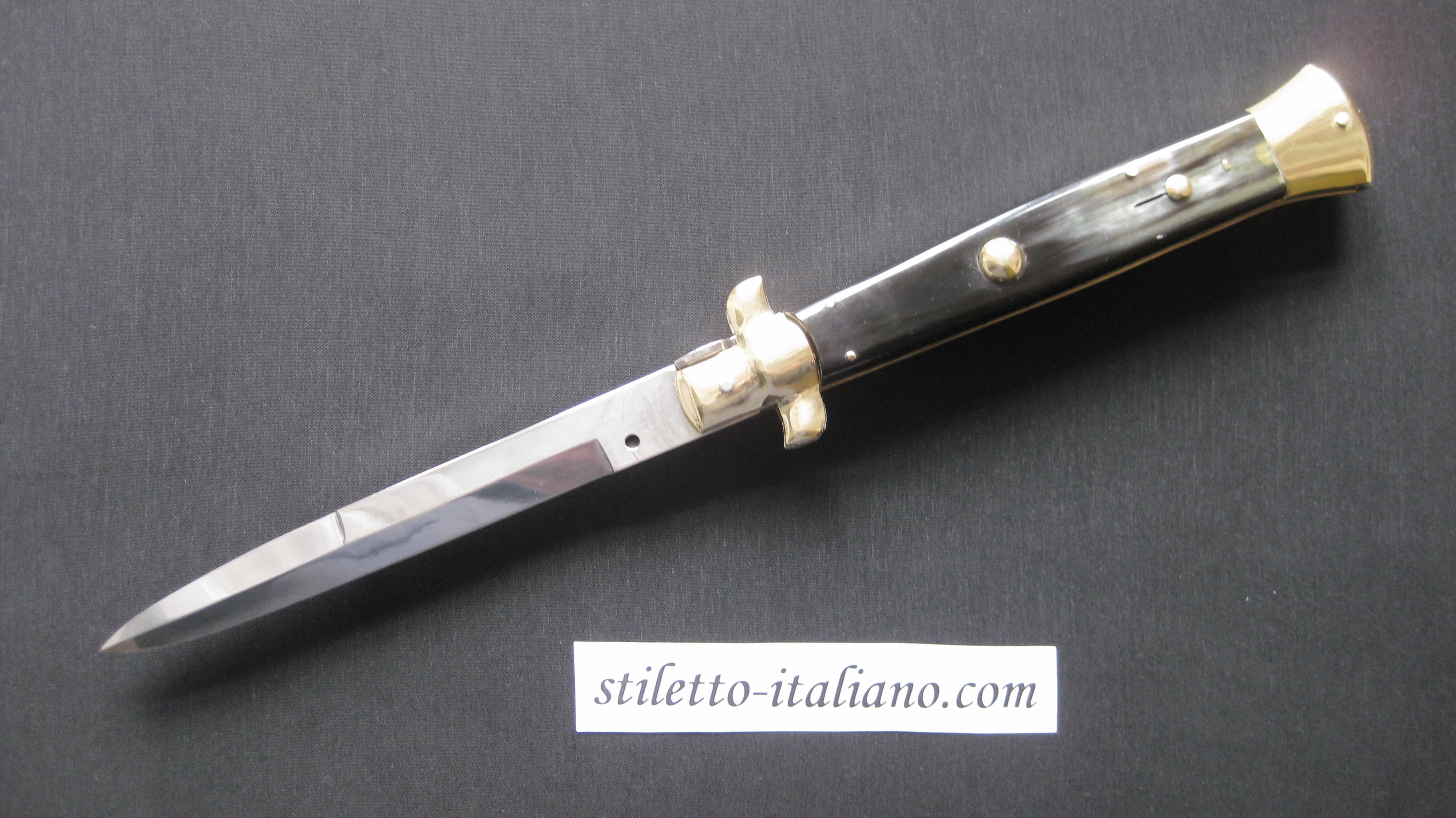 15 Bayonet Classic stiletto Brazilian horn AGA Campolin