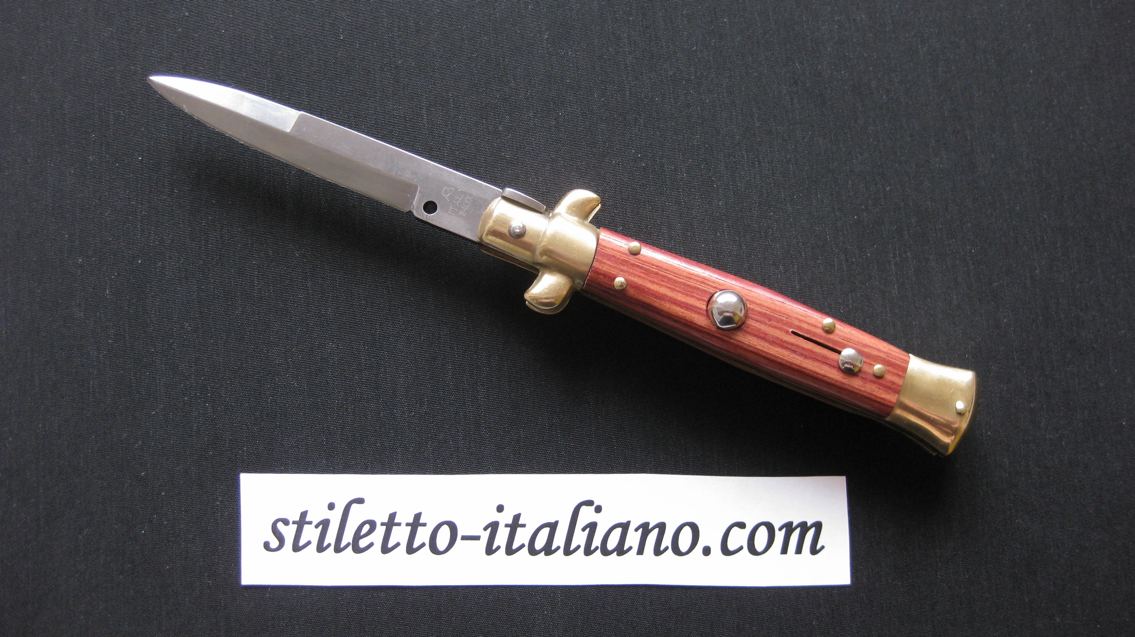 Stiletto 8 Bayonet Light Rosewood Armando Beltrame