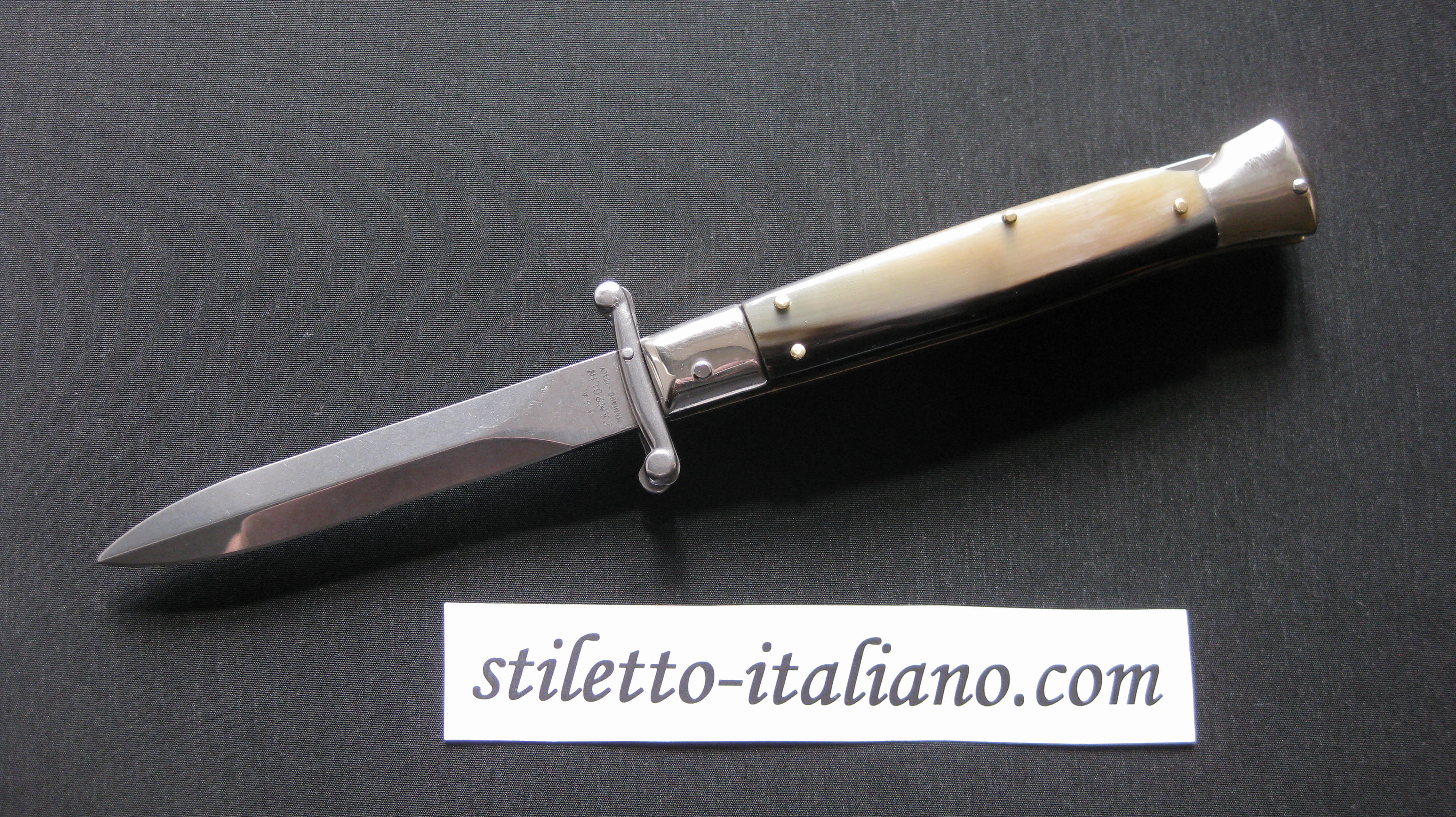 Stiletto 9 Manual Swinguard Dagger Brazilian horn AGA Campolin