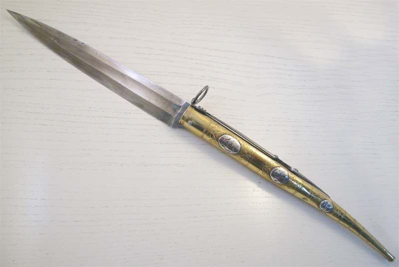 Традиционный нож из Италии, Romano d'ottone knife